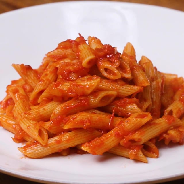 Penne w/ Spaghetti Sauce.