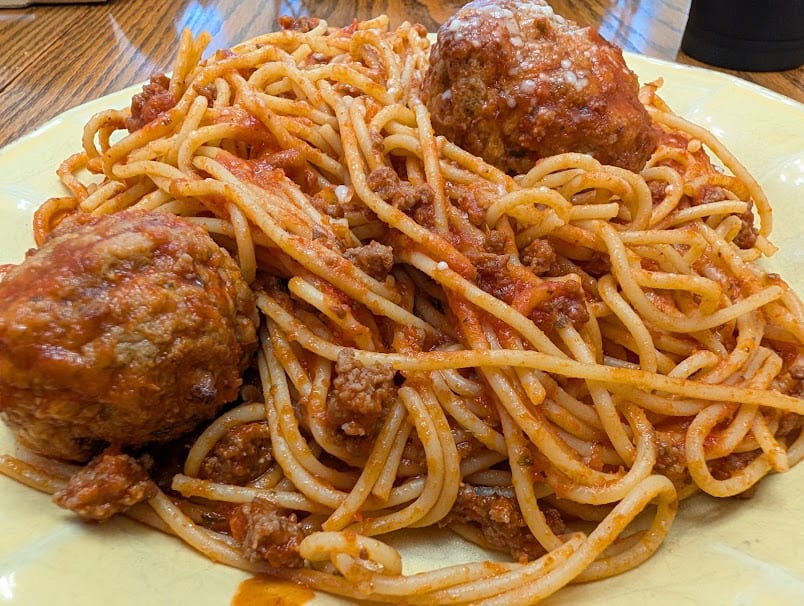 Spaghetti w/ Meatballs.